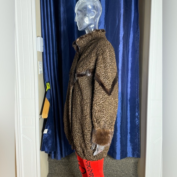 Swakara Persian coat - Picture 5 of 8